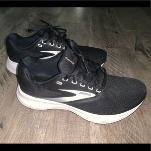 Brooks Range Running Shoes